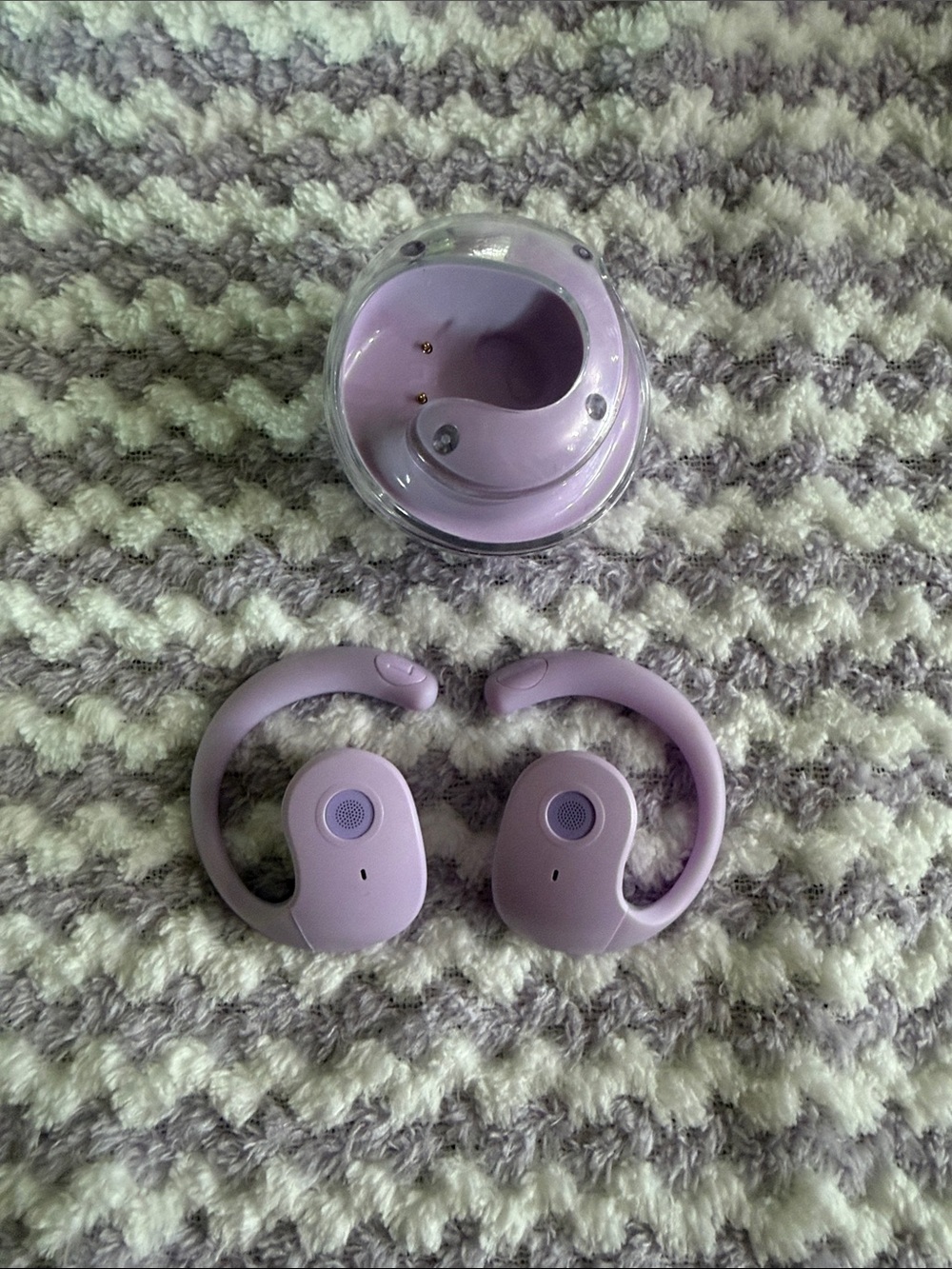 Real time language translator headphones